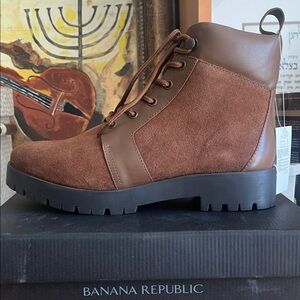 Banana Republic Women's chestnut  leather and suede Ankle Boots